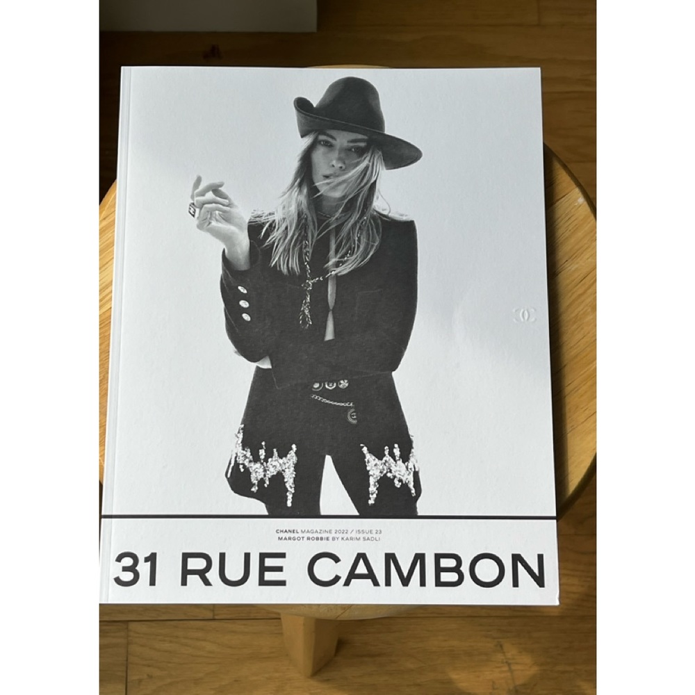 Chanel Magazine 2022 View 3